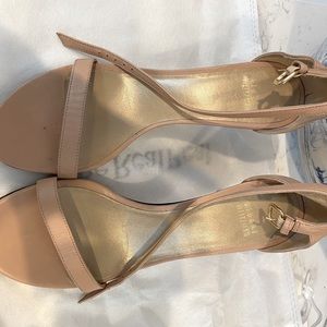 Stuart Weitzman nudist heel